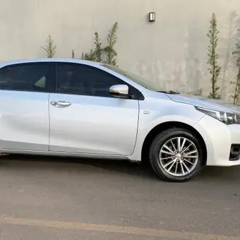 Lateral do Corolla